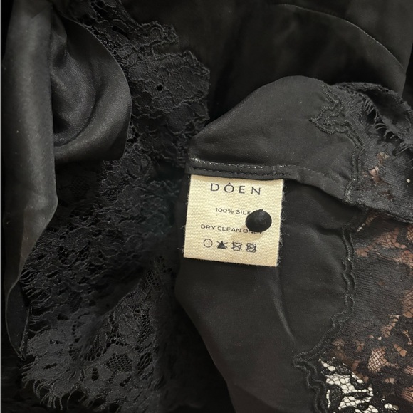 Doen Idella Top in Black Silk - Picture 7 of 8